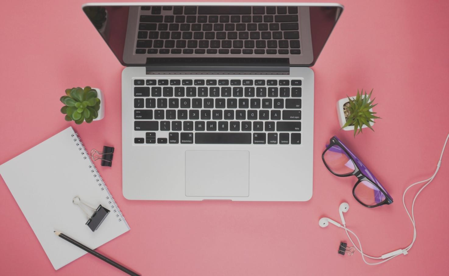 Teilnehmer experimentiert mit Content-Strukturen und Meta-Daten